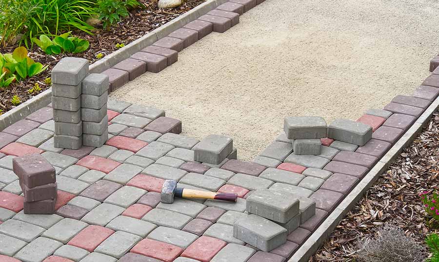 Installing Sidewalk Pavers Lg