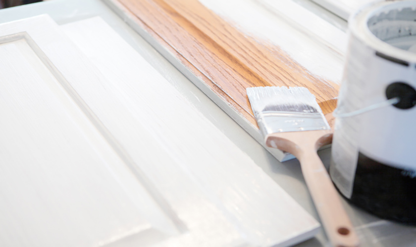 painting wood cabinets white