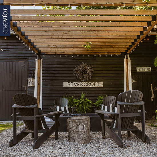 Pergola Gravel Firepit