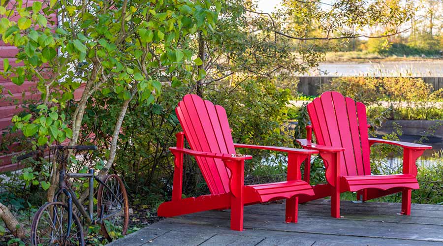 Red Chair Patio 2 Lg