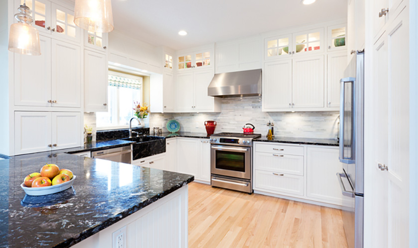 White Kitchen Cabinets