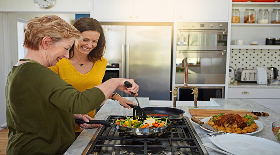 Woman Cooking No Vent 2 Lg